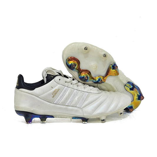 Football Shoes Striker